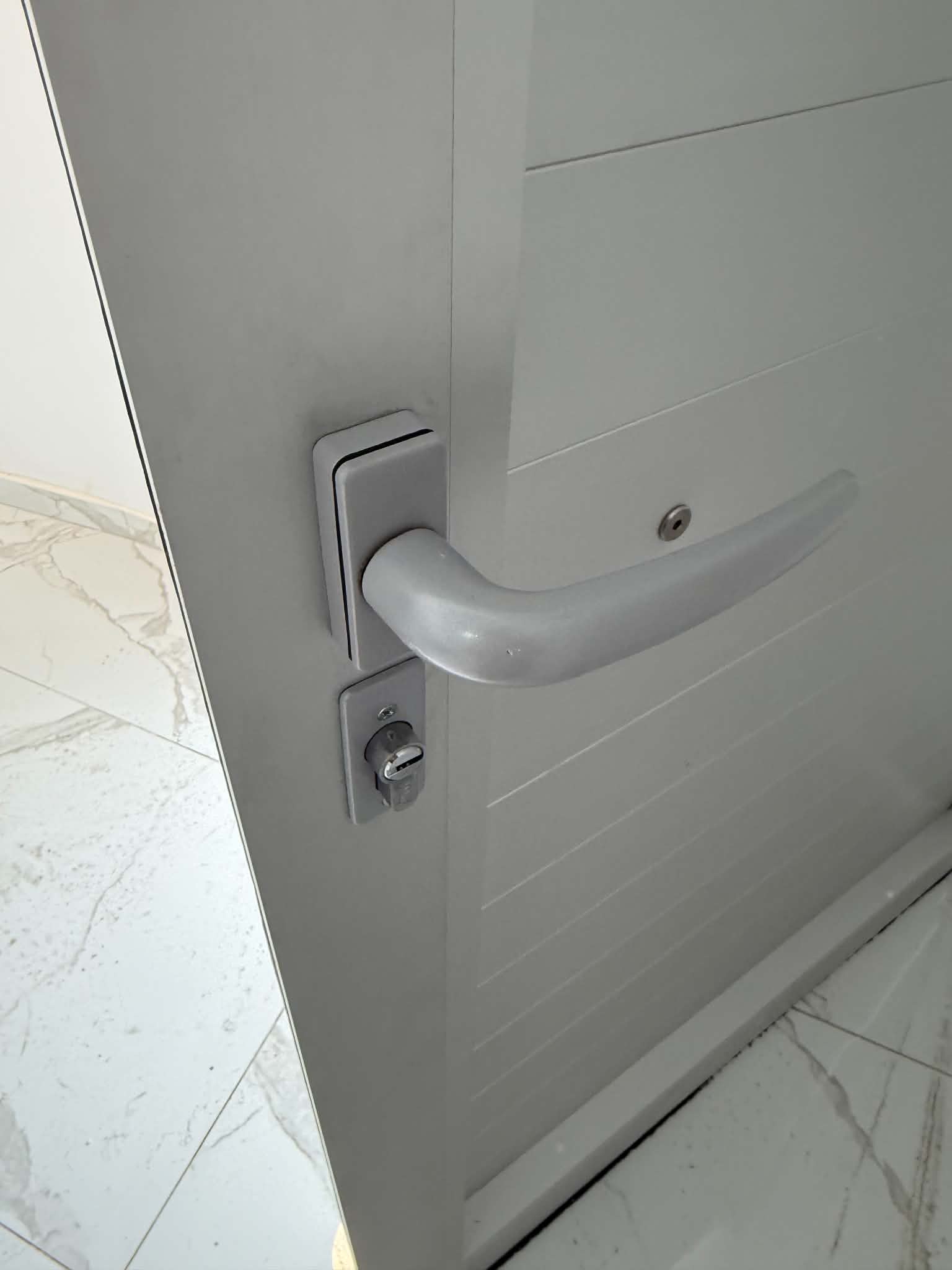 Smart door entry system for apartment building (2/2)
